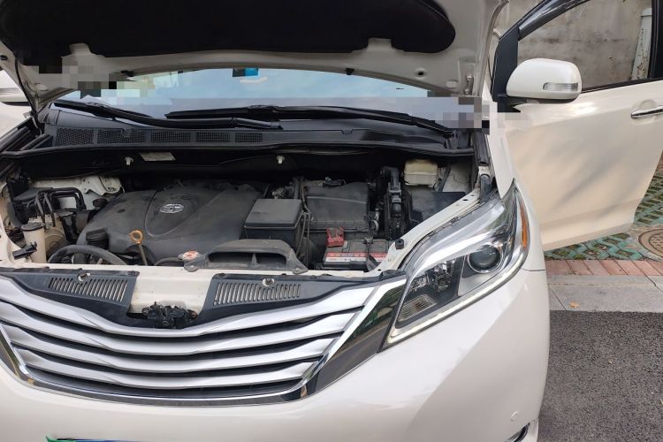 Used Toyota SIENNA 2017 3.5L Four-Wheel Drive Limited 7-Seater Canadian Version Engine Bay Left