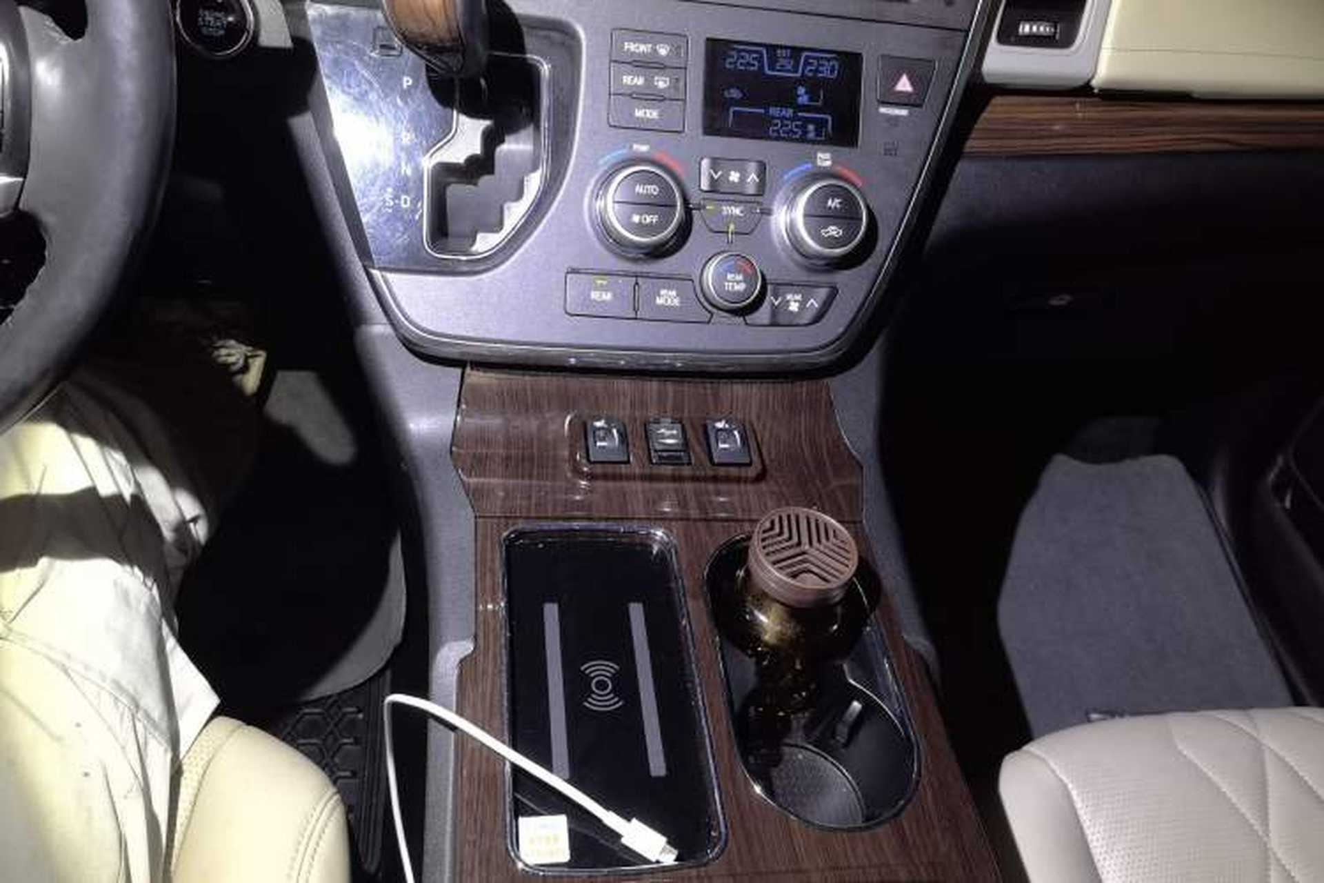 Used Toyota SIENNA  Gear Lever