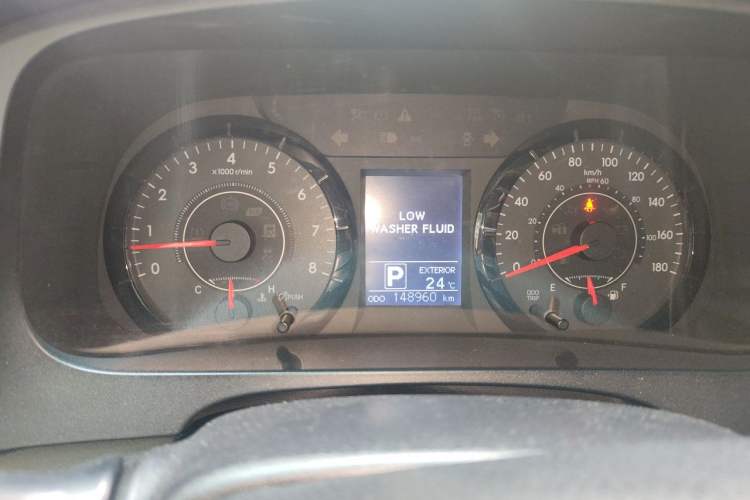 Used Toyota SIENNA 2017 3.5L Four-Wheel Drive LE Trim 7 Seats – U.S. Specification Instrument Cluster