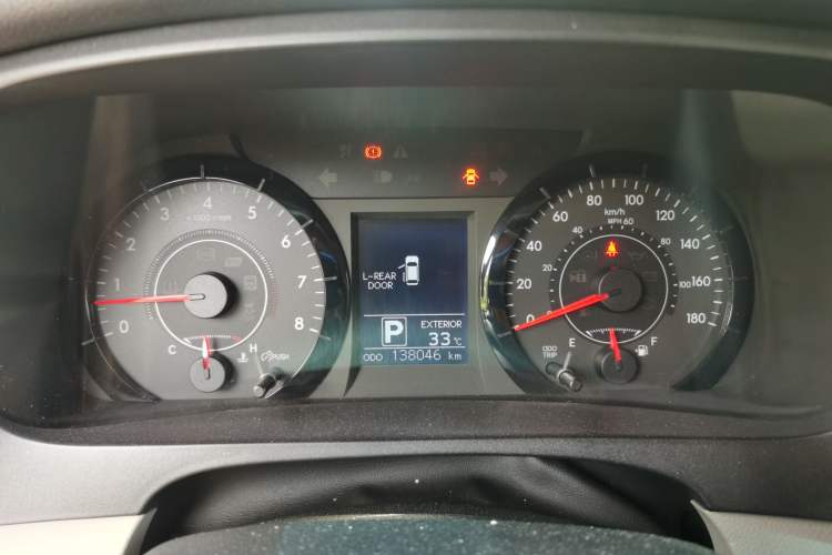 Used Toyota SIENNA  Instrument Cluster