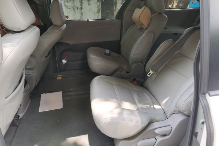 Used Toyota SIENNA  Left Rear Seat