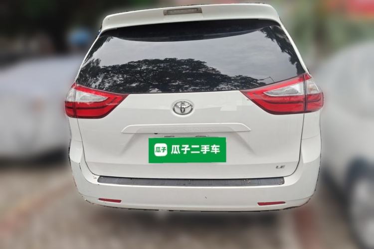 Used Toyota SIENNA  Rear