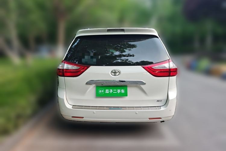 Used Toyota SIENNA  Rear