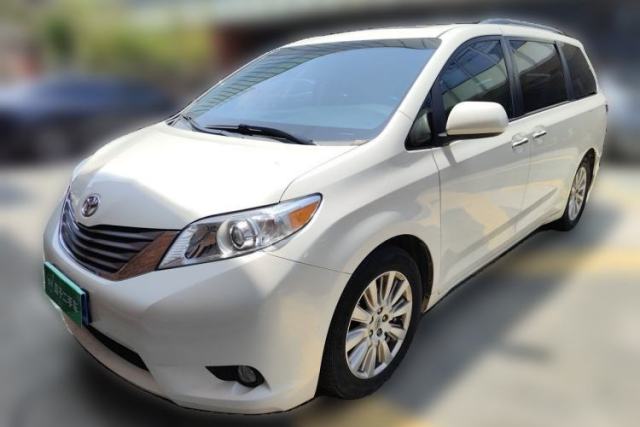Used Toyota SIENNA 2017 3.5L Four-Wheel Drive LE Trim 7 Seats – U.S. Specification