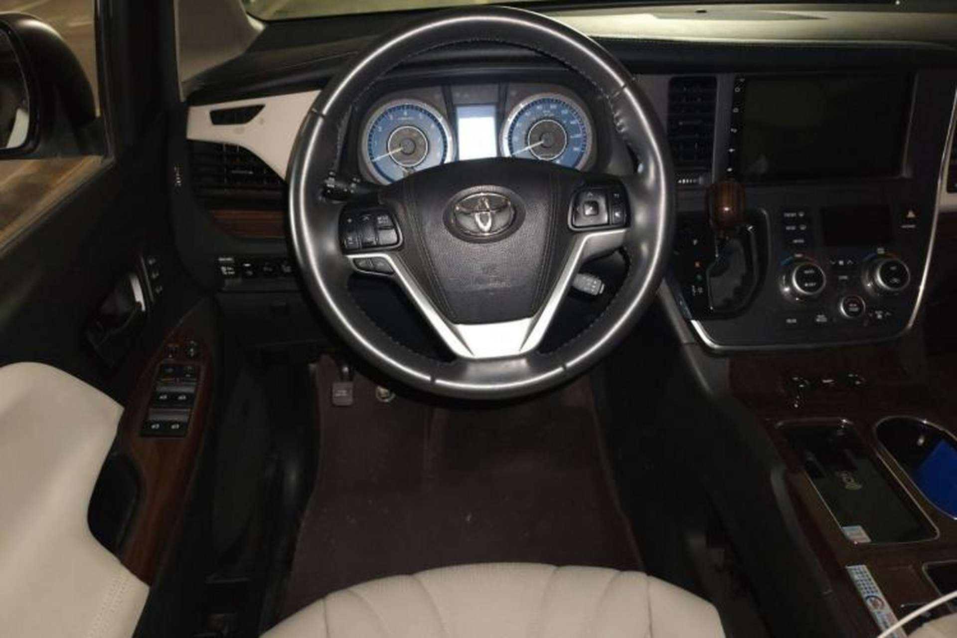 Used Toyota SIENNA  Steering Wheel