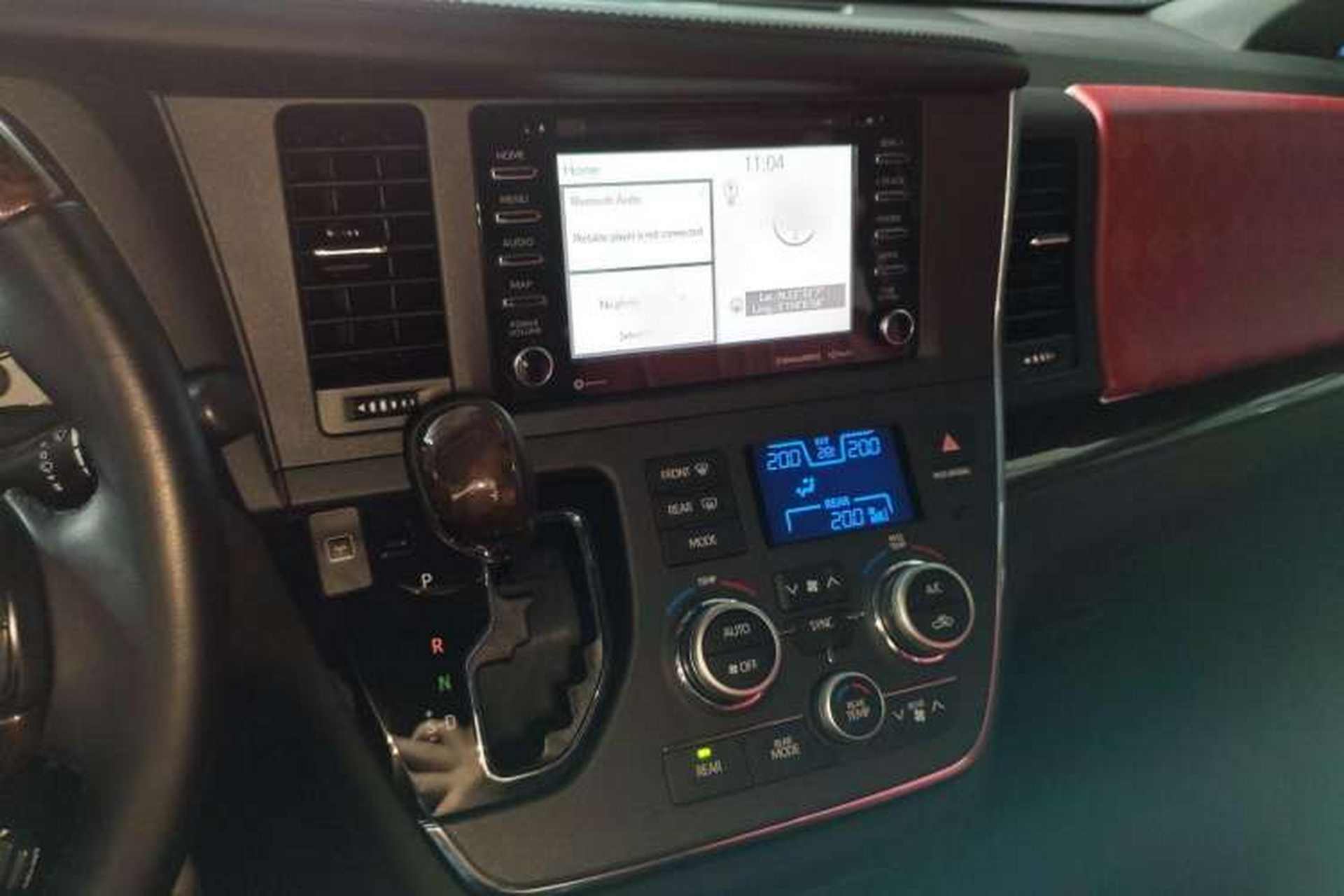 Used Toyota SIENNA 2018 3.5L Two-Wheel Drive SE U.S. Specification Audio And AC Panel