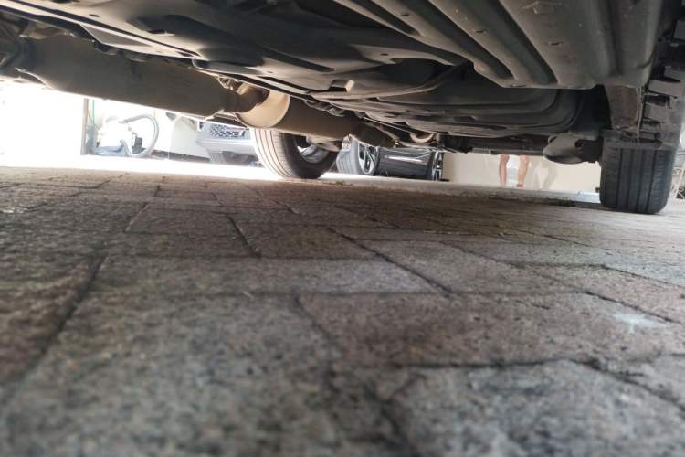 Used Toyota SIENNA  Chassis Front Left