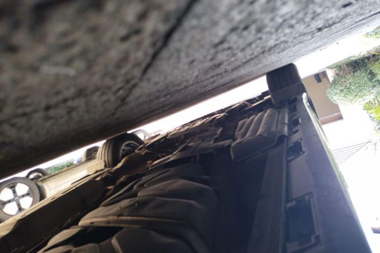 Used Toyota SIENNA  Chassis Rear Left
