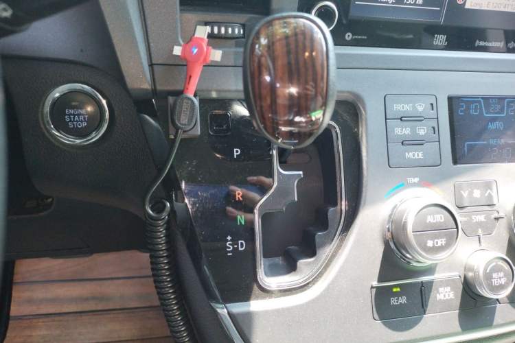 Used Toyota SIENNA  Gear Lever