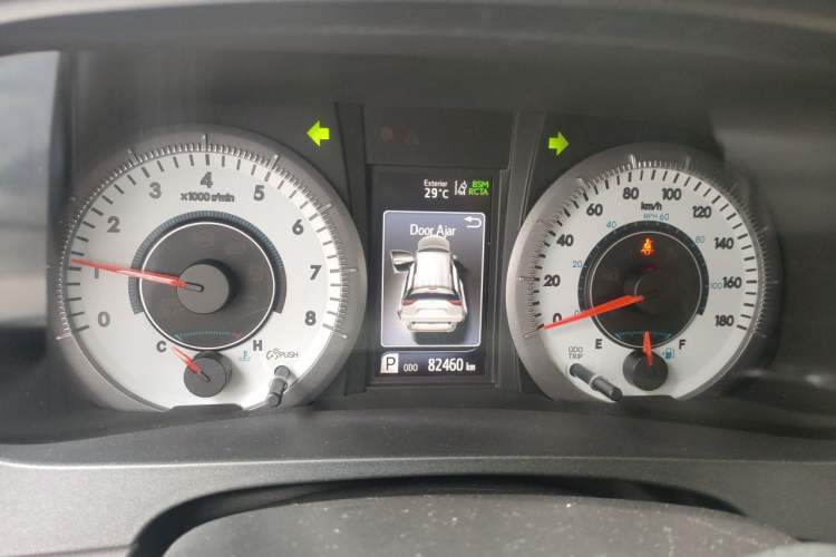 Used Toyota SIENNA 2018 3.5L Four-Wheel Drive Limited 7-Seater Canadian Version Instrument Cluster