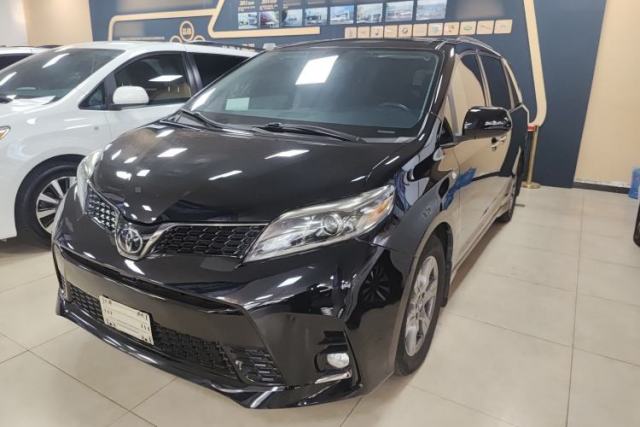 Used Toyota SIENNA 2018 3.5L Four-Wheel Drive SE Version 7 Seats U.S. Specification