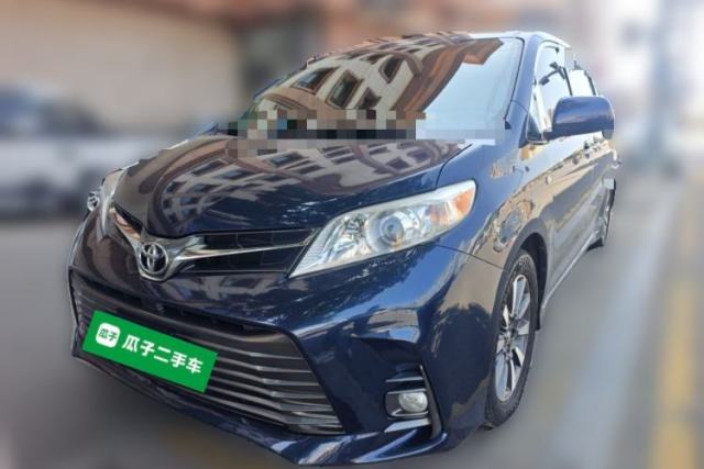 Ojetý Toyota SIENNA 2018 Toyota Sienna (parallel import), 3.5-liter, seven-seater