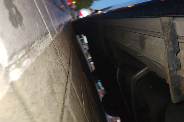 Used Toyota SIENNA  Chassis Rear Left