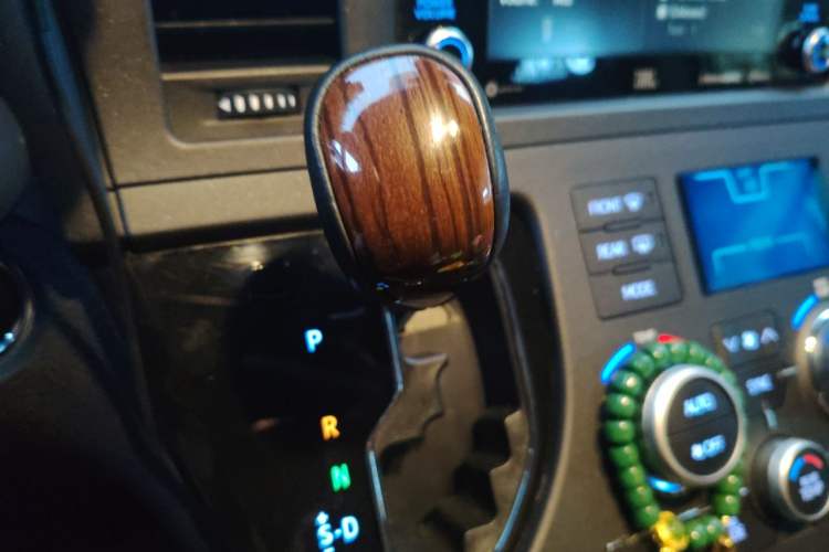 Used Toyota SIENNA  Gear Lever