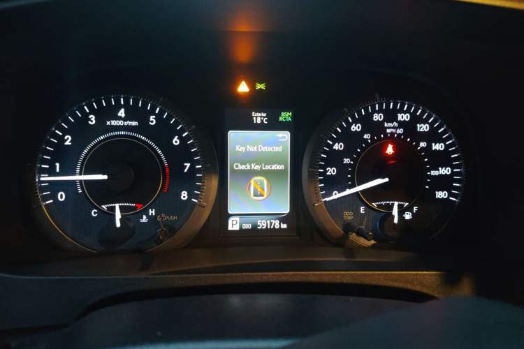 Used Toyota SIENNA  Instrument Cluster