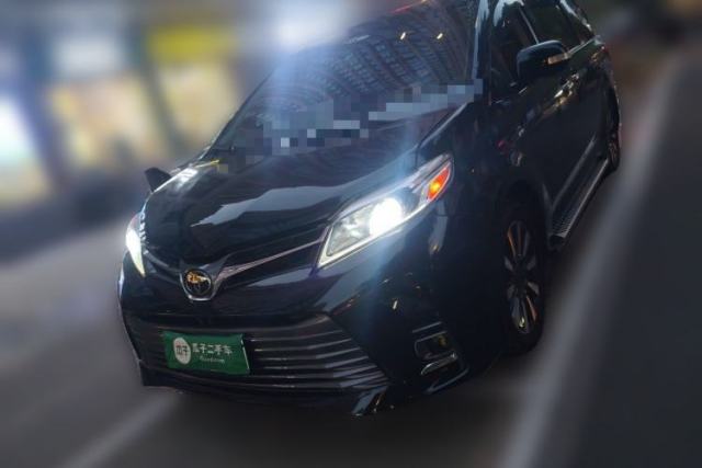 Used Toyota SIENNA 