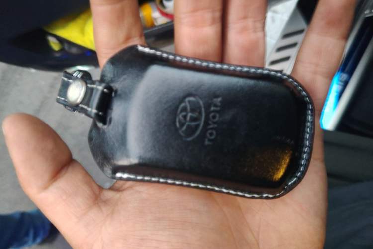 Used Toyota SIENNA  Vehicle Key