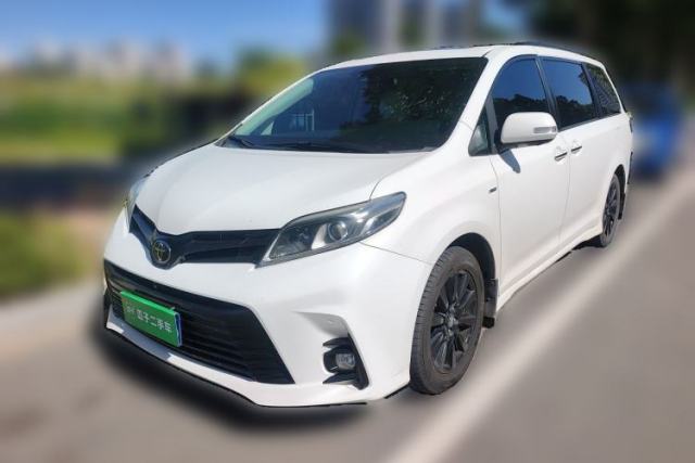 Used Toyota SIENNA 2018 3.5L Four-Wheel Drive SE Version 7 Seats U.S. Specification