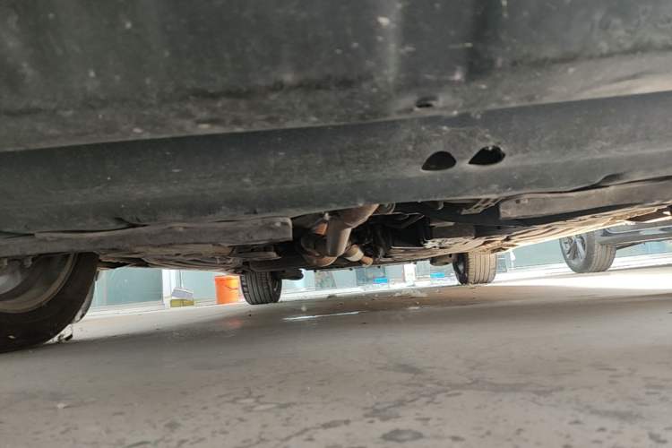 Used Toyota SIENNA  Chassis Front
