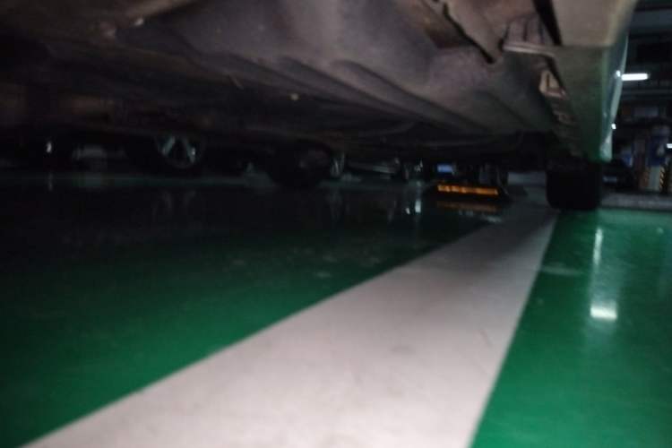 Used Toyota SIENNA  Chassis Front Left