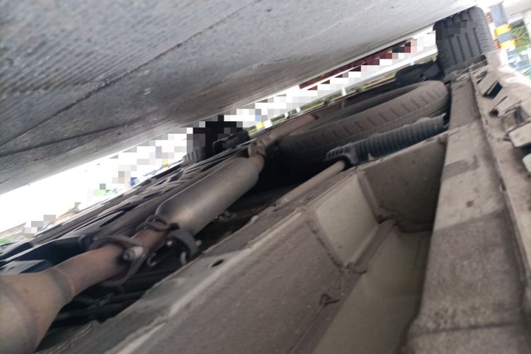 Used Toyota SIENNA  Chassis Front Right