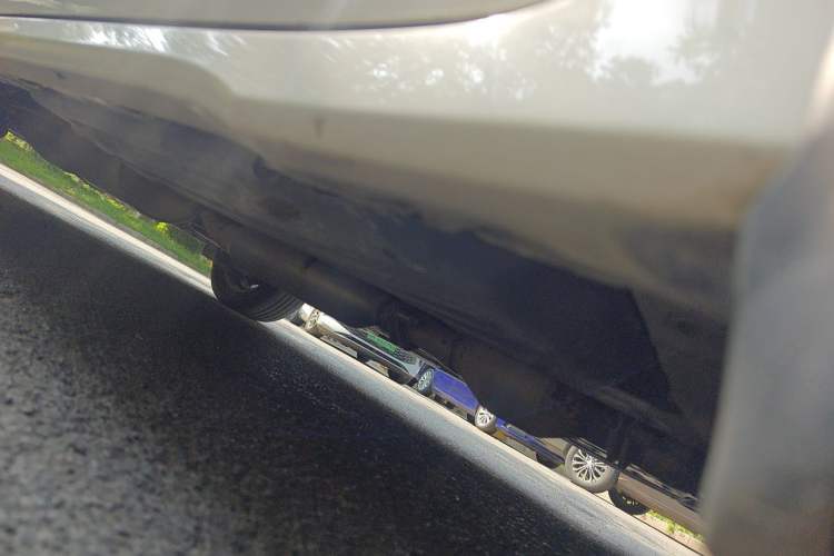 Used Toyota SIENNA  Chassis Front Right
