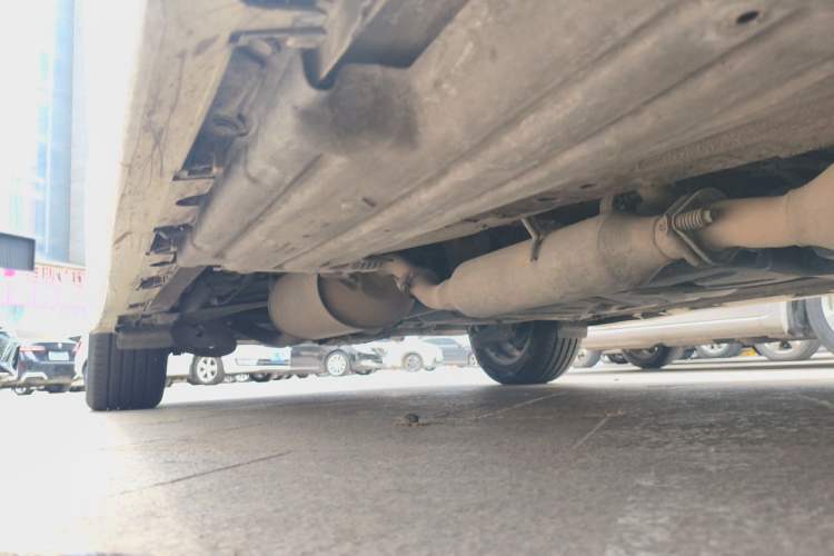 Used Toyota SIENNA  Chassis Front Right