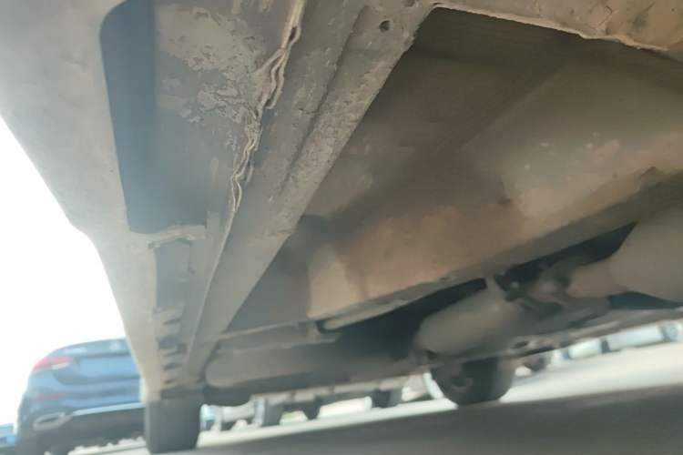 Used Toyota SIENNA  Chassis Front Right