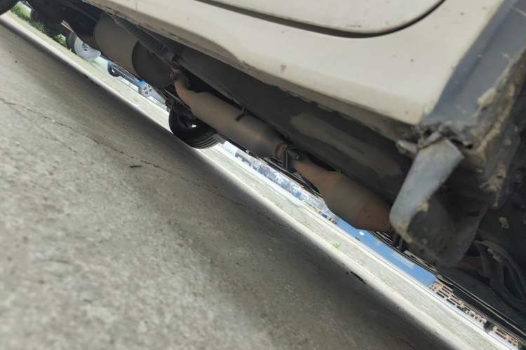 Used Toyota SIENNA  Chassis Front Right