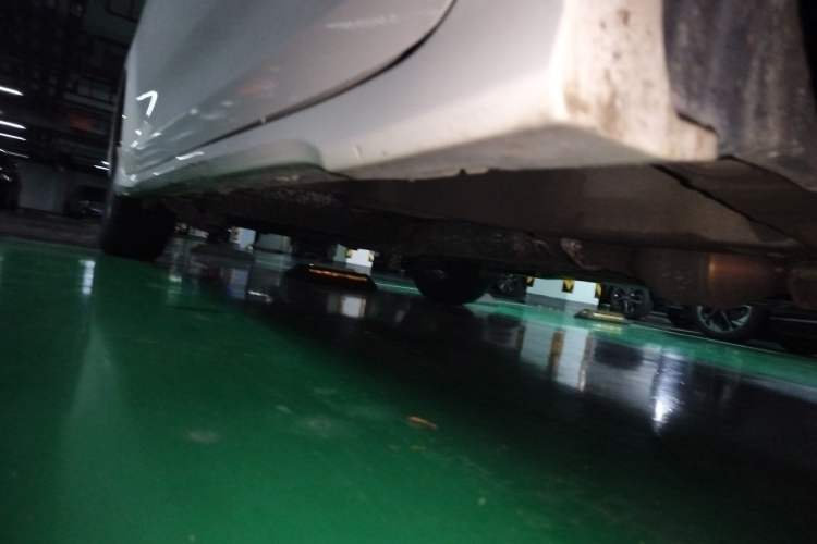 Used Toyota SIENNA  Chassis Front Right