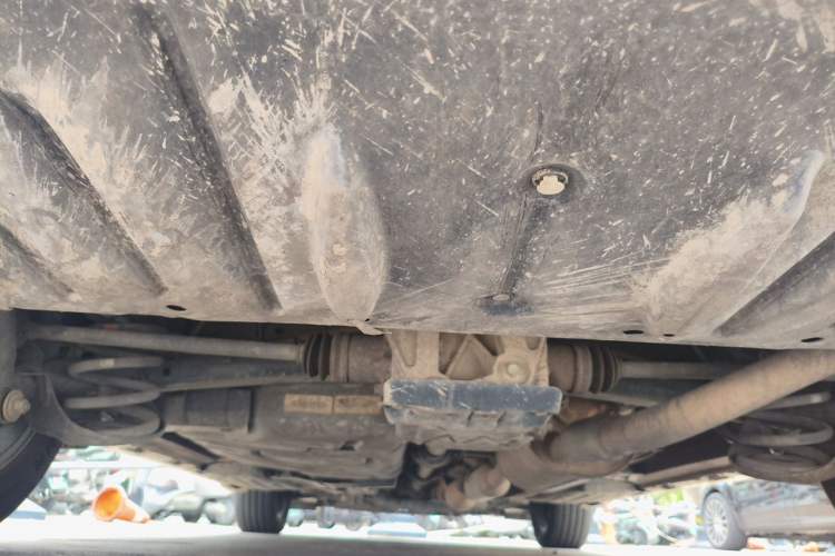 Used Toyota SIENNA  Chassis Rear