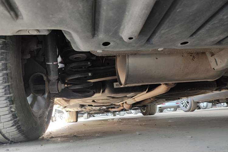 Used Toyota SIENNA  Chassis Rear Left