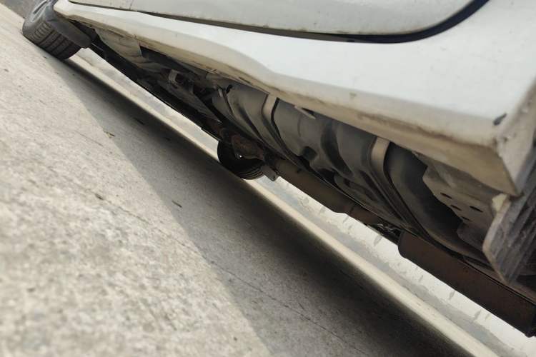 Used Toyota SIENNA  Chassis Rear Left