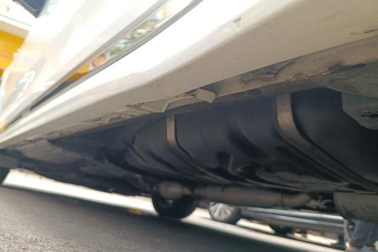 Used Toyota SIENNA  Chassis Rear Left