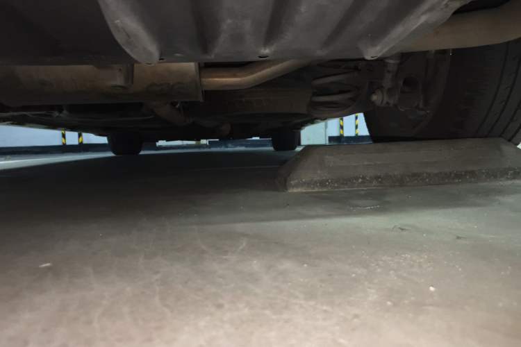 Used Toyota SIENNA  Chassis Rear