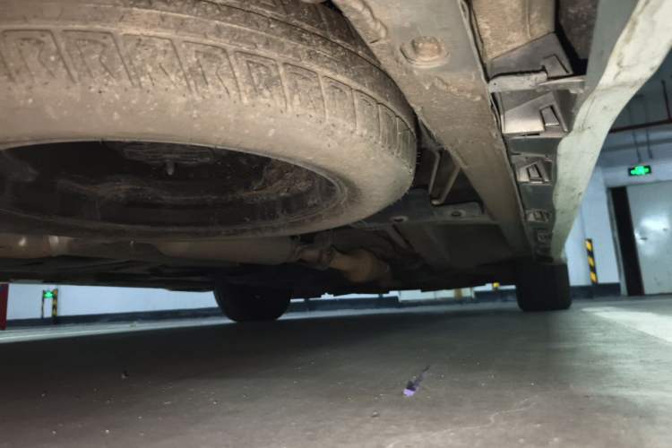 Used Toyota SIENNA  Chassis Rear Right