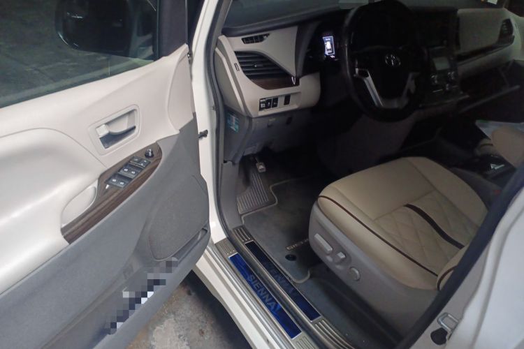 Used Toyota SIENNA  Driver Seat