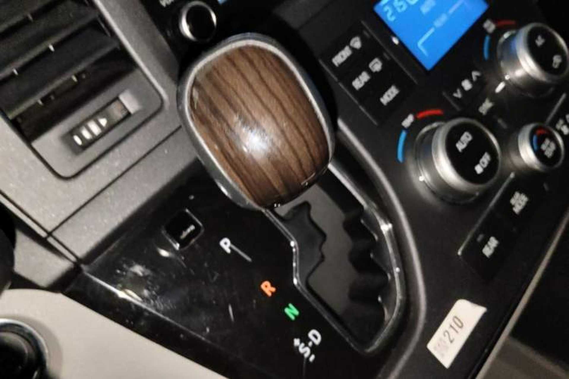 Used Toyota SIENNA  Gear Lever