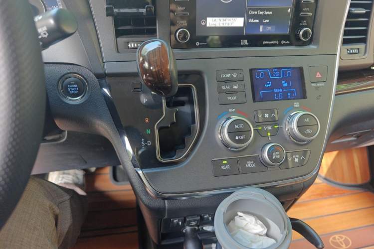 Used Toyota SIENNA  Gear Lever