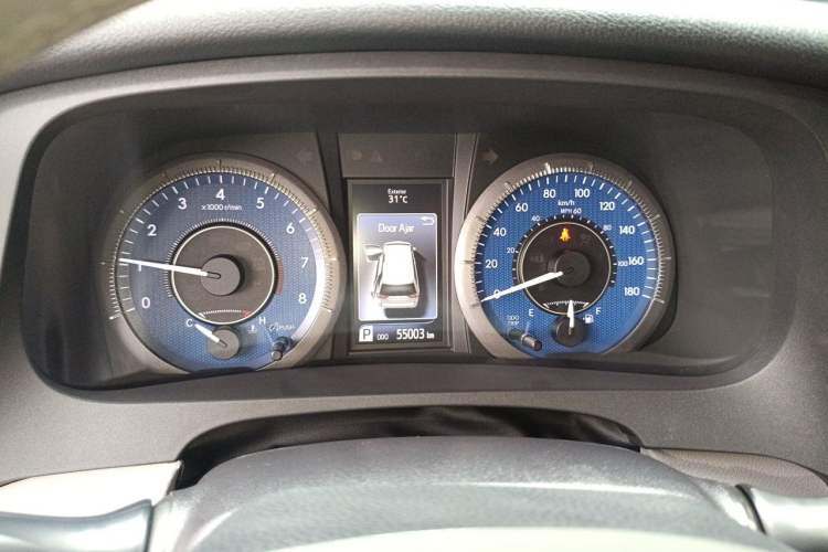 Used Toyota SIENNA  Instrument Cluster