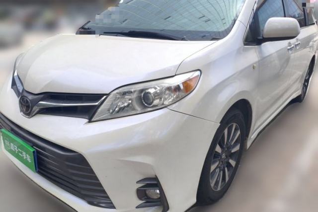 Used Toyota SIENNA 
