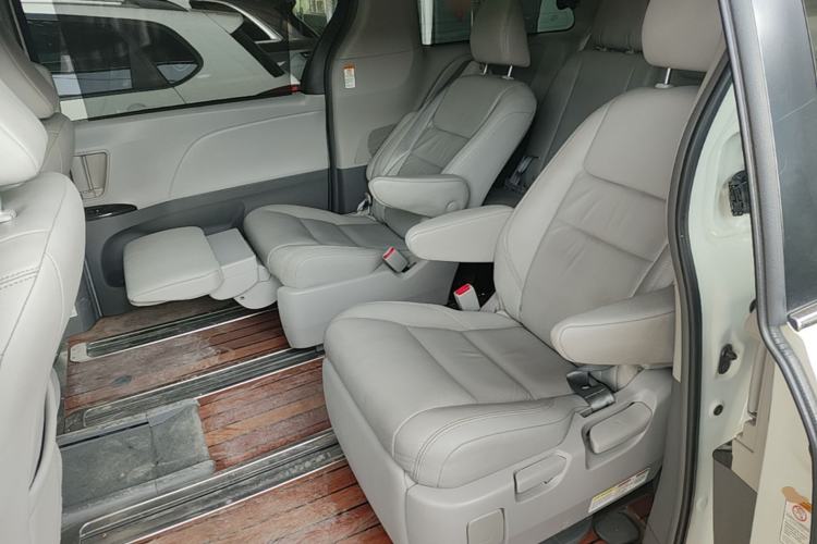 Used Toyota SIENNA  Left Rear Seat