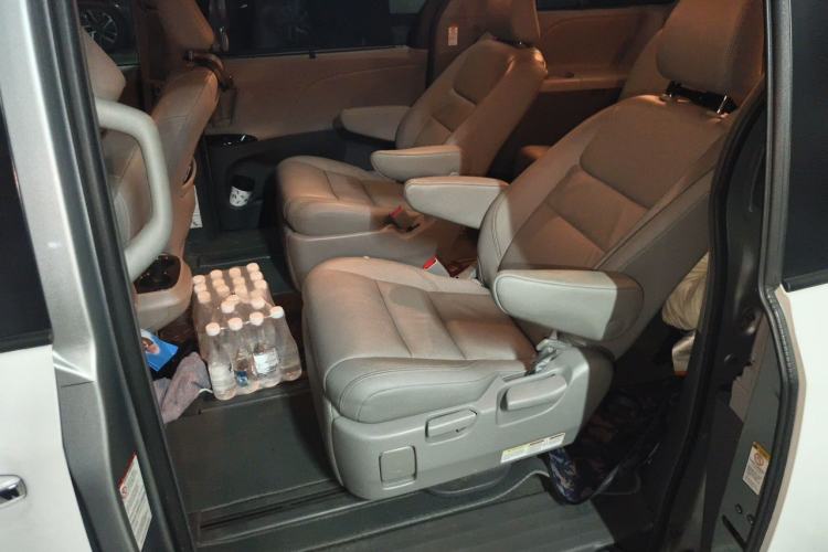 Used Toyota SIENNA  Left Rear Seat