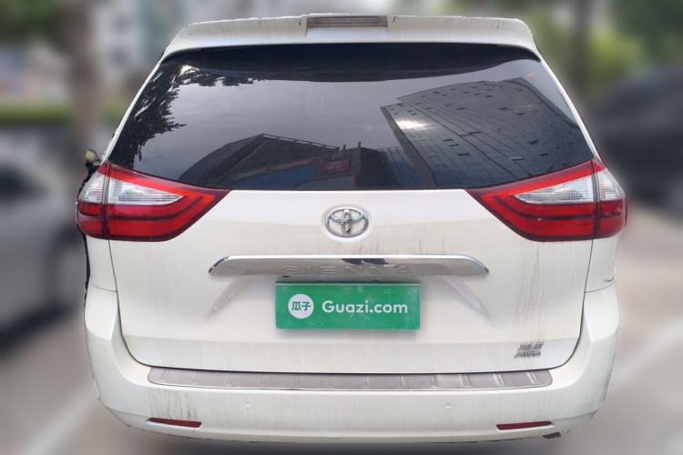 Used Toyota SIENNA  Rear