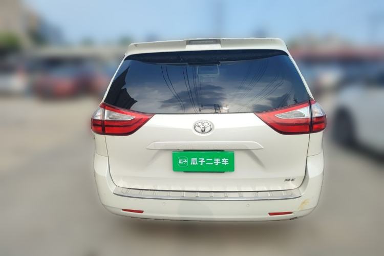Used Toyota SIENNA  Rear
