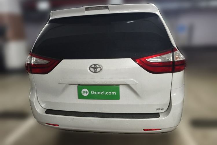 Used Toyota SIENNA  Rear