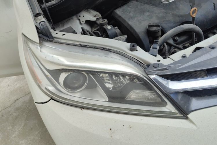 Used Toyota SIENNA  Right Front Headlight