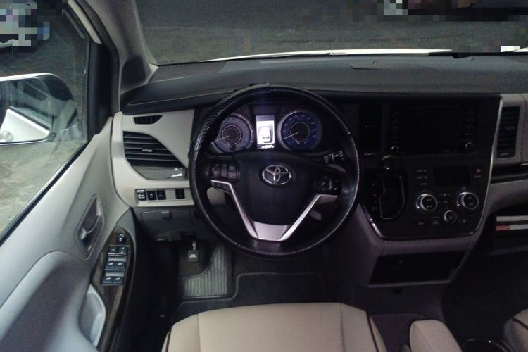 Used Toyota SIENNA  Steering Wheel