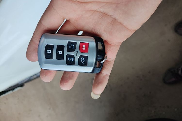 Used Toyota SIENNA  Vehicle Key