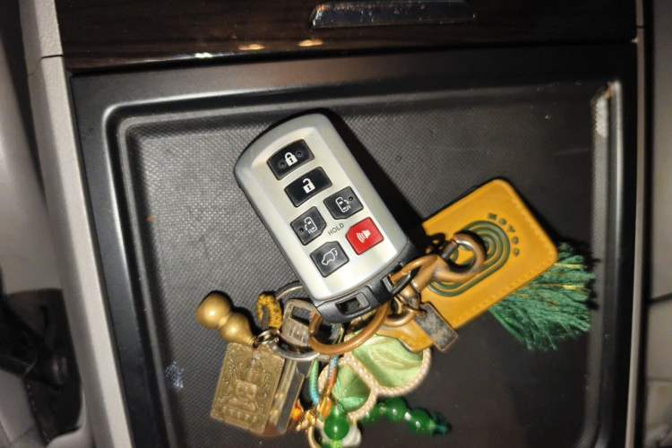 Used Toyota SIENNA  Vehicle Key